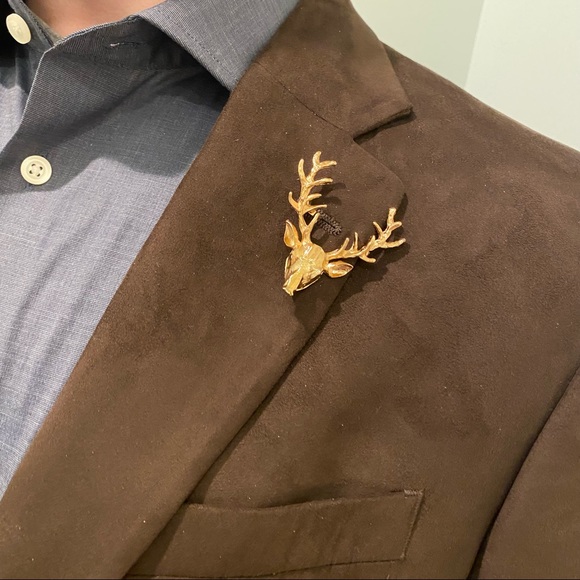 Gold Buck Deer Head Brooch Lapel Pin - Picture 5 of 16